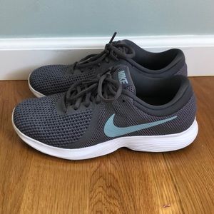 Nike Women’s Revolution 4 Running Sneakers